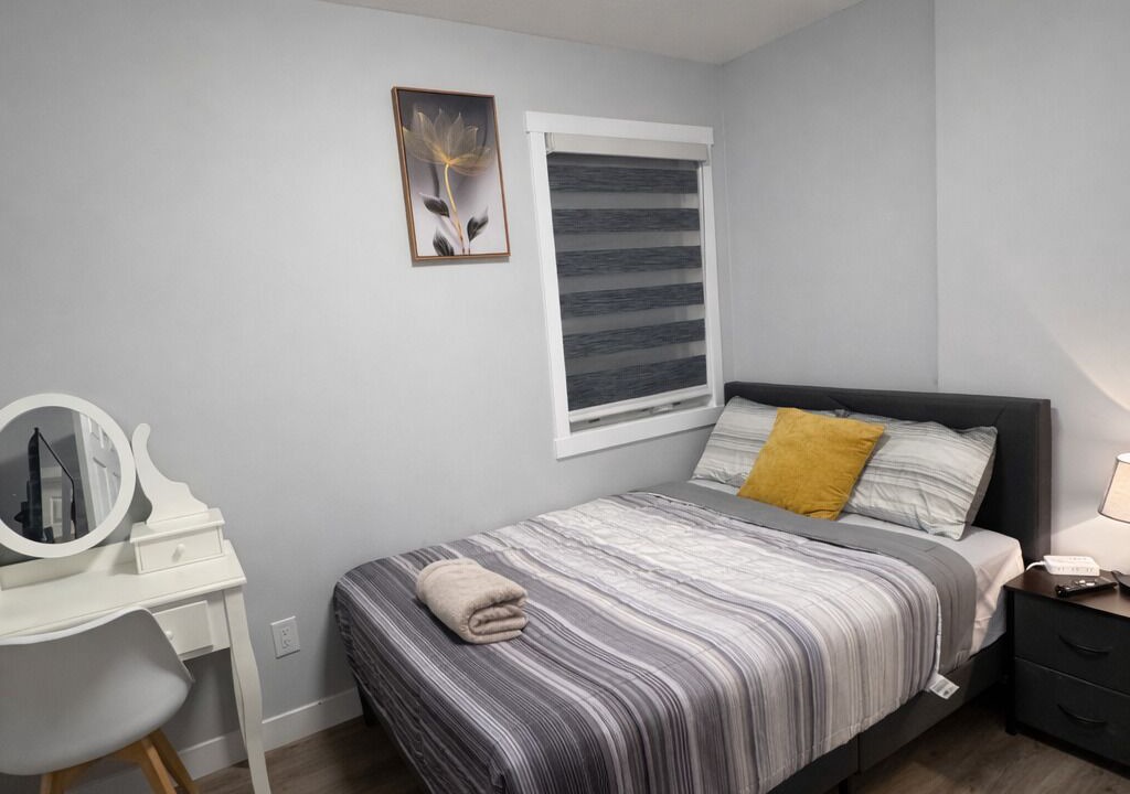 Photo of Bedroom in Whyte ave