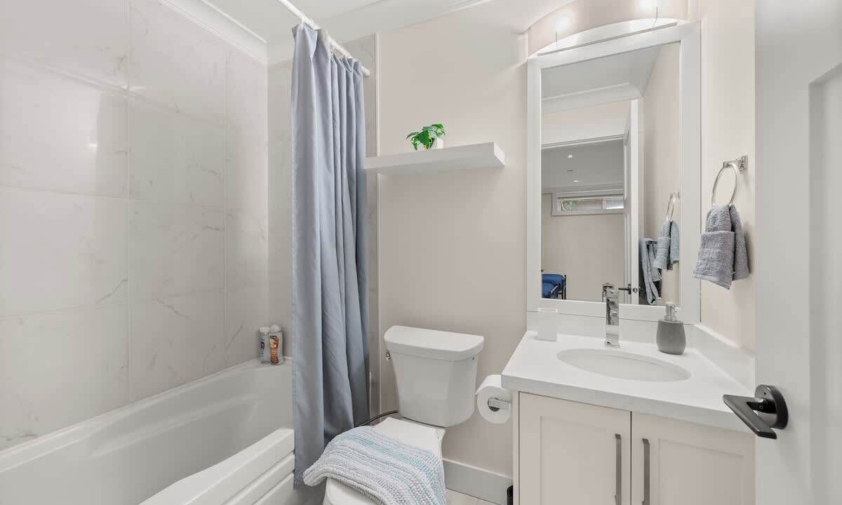 Photo of Bathroom in Grandview-Woodland