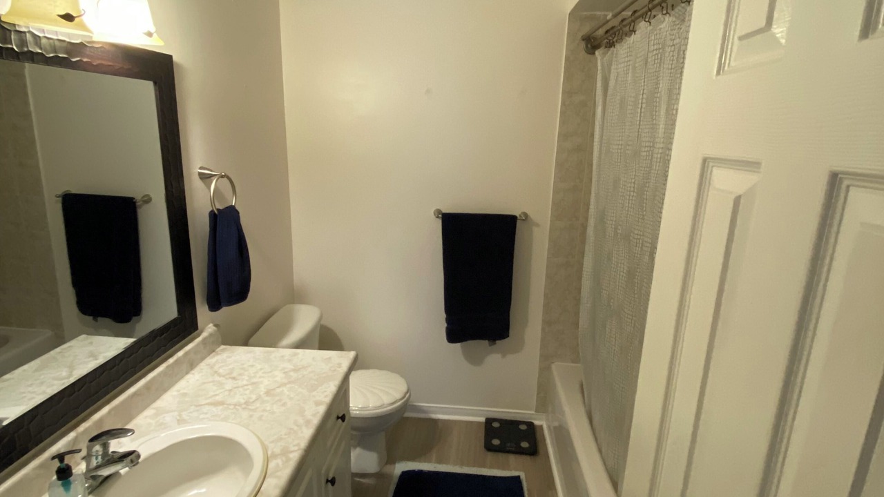 Photo of Bathroom in Georgina