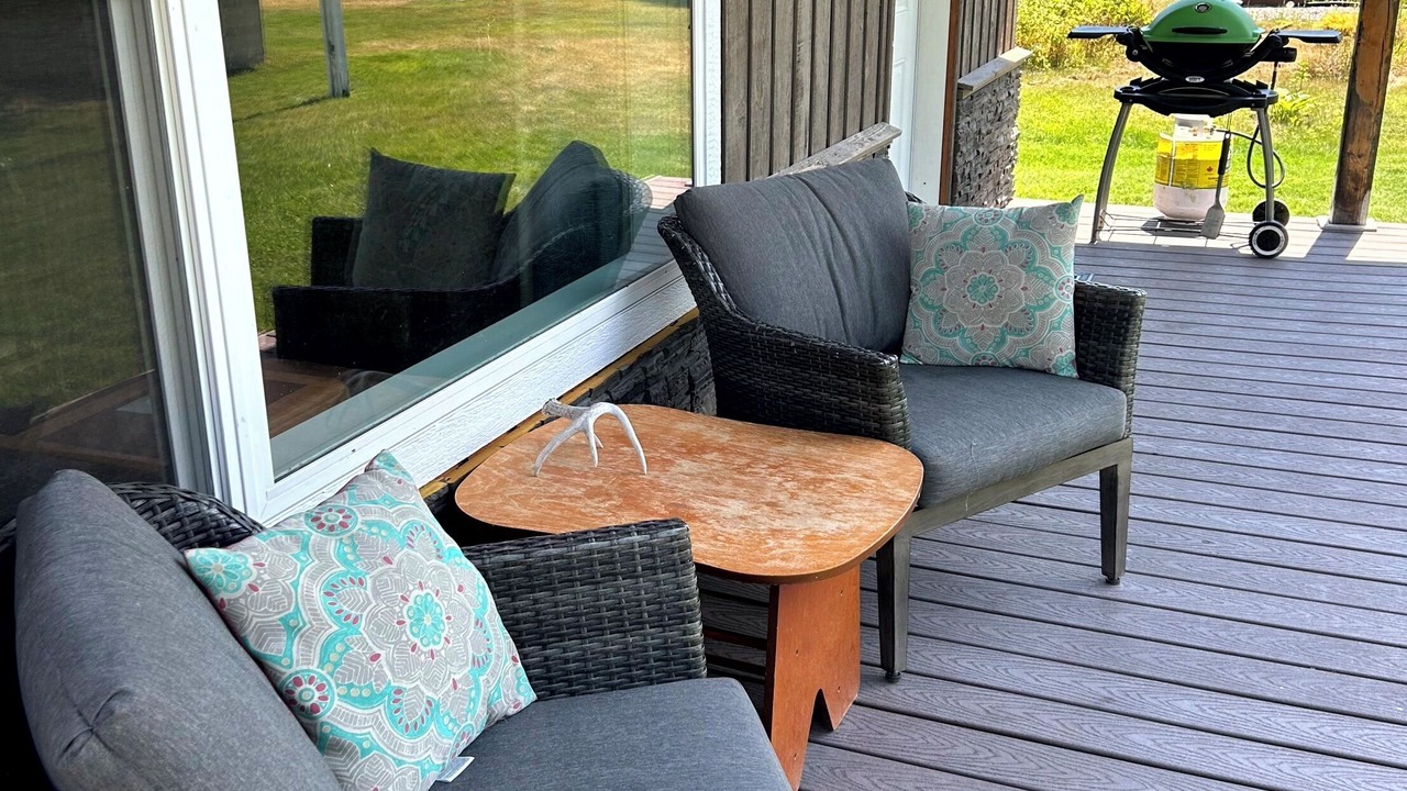 Photo of Patio Balcony in East Kootenay