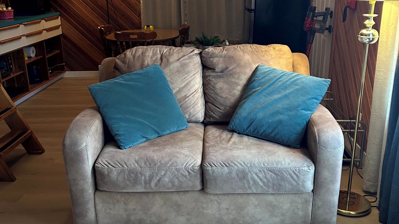 Photo of Livingroom in East Kootenay