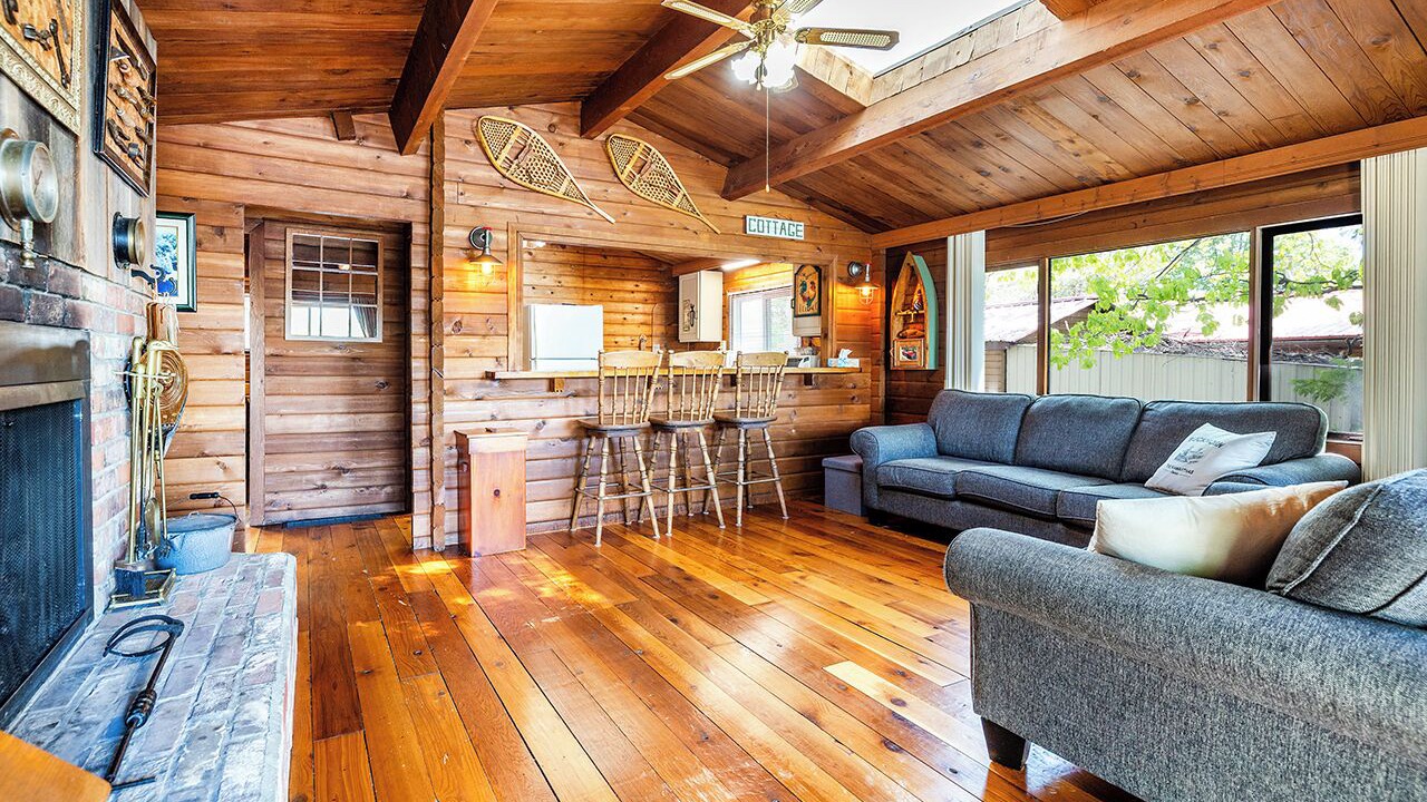 Photo of Livingroom in Trent Lakes