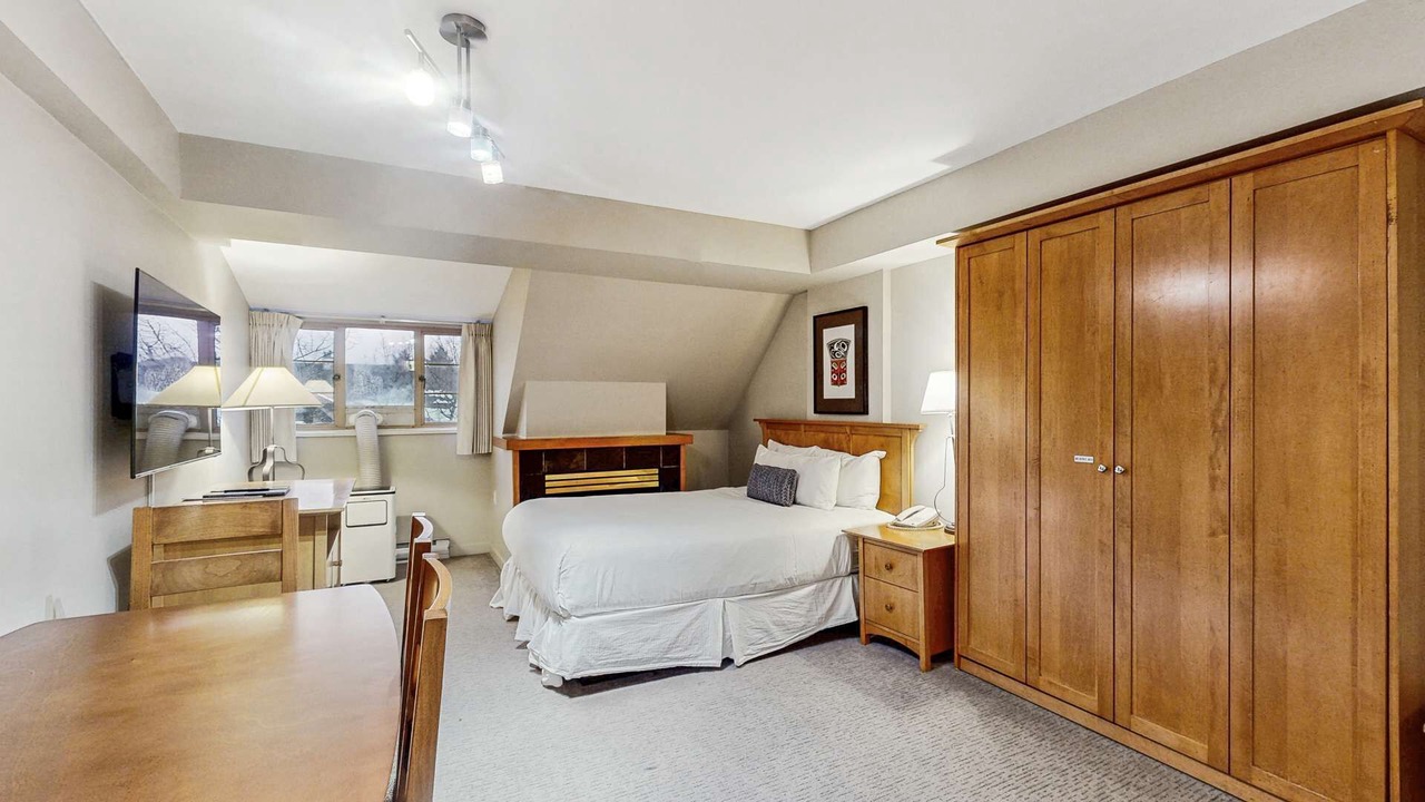 Photo of Bedroom in Whistler Village