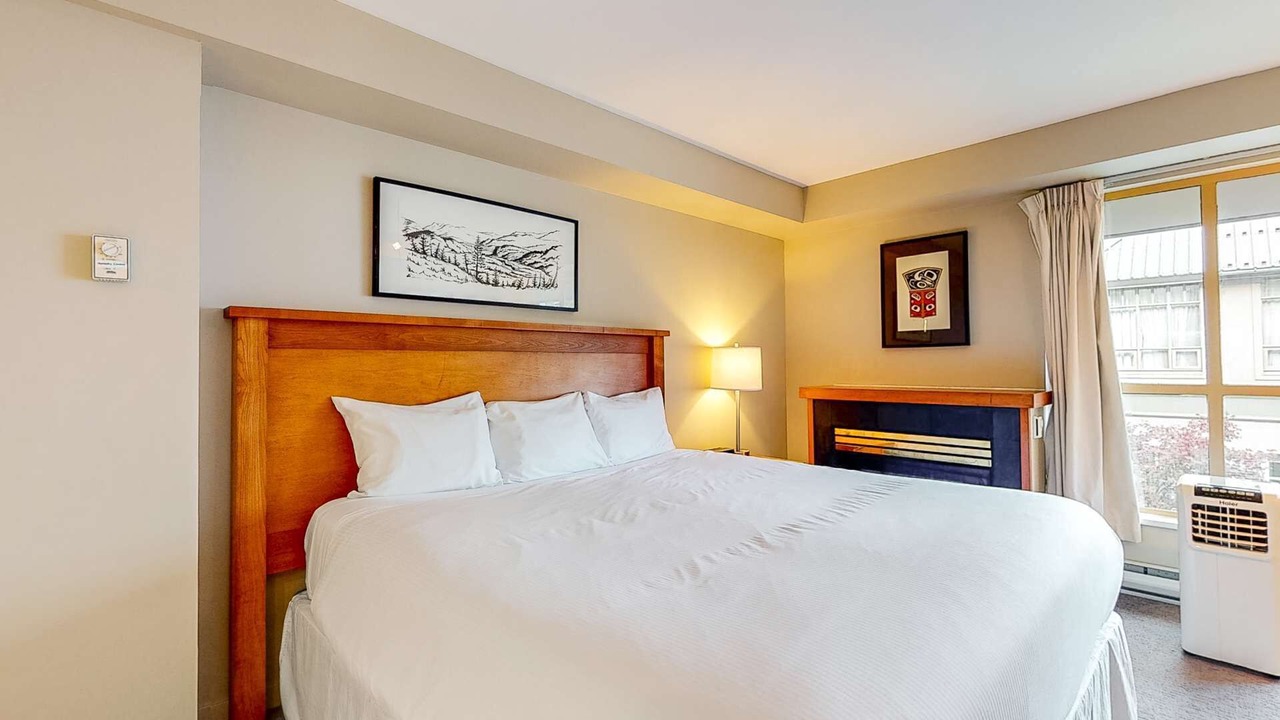 Photo of Bedroom in Whistler Village