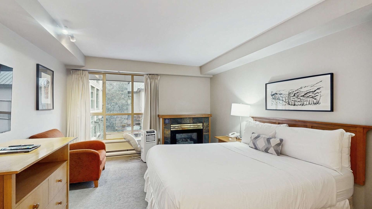 Photo of Bedroom in Whistler Village