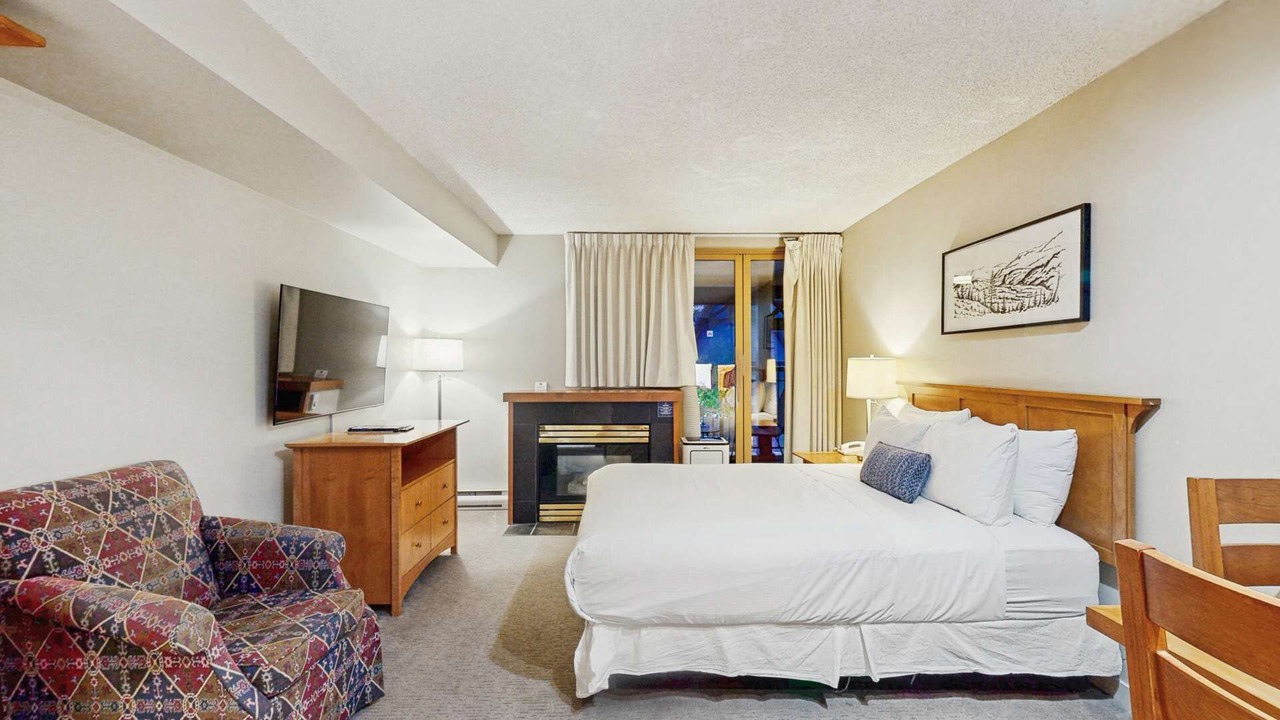 Photo of Bedroom in Whistler Village