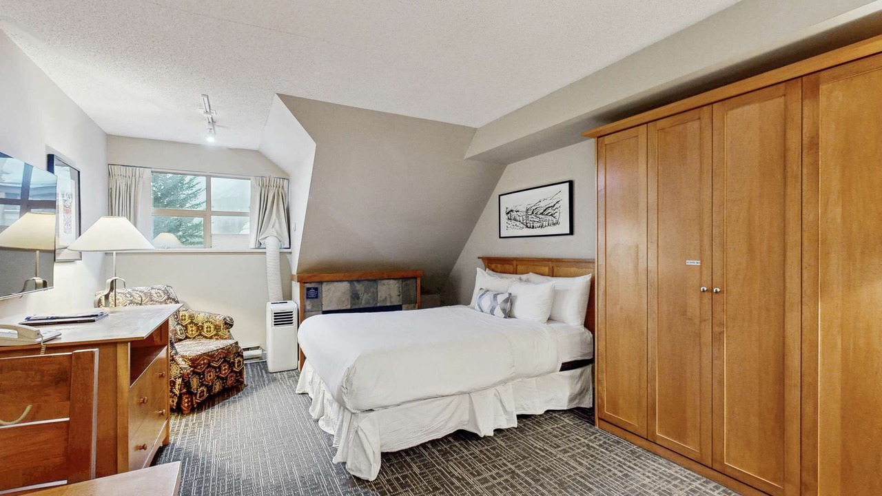 Photo of Bedroom in Whistler Village