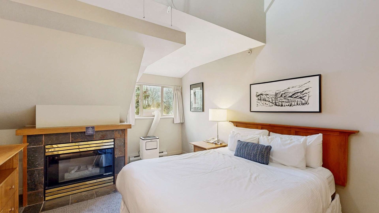Photo of Bedroom in Whistler Village