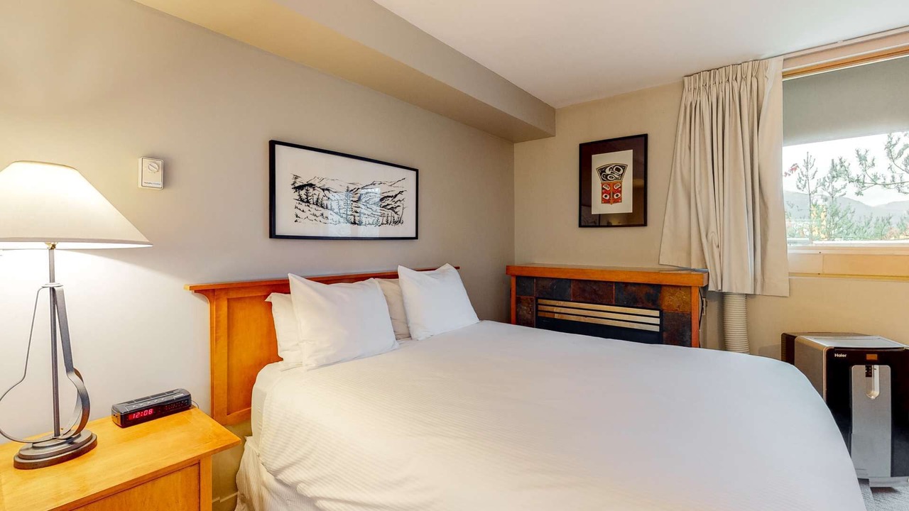 Photo of Bedroom in Whistler Village