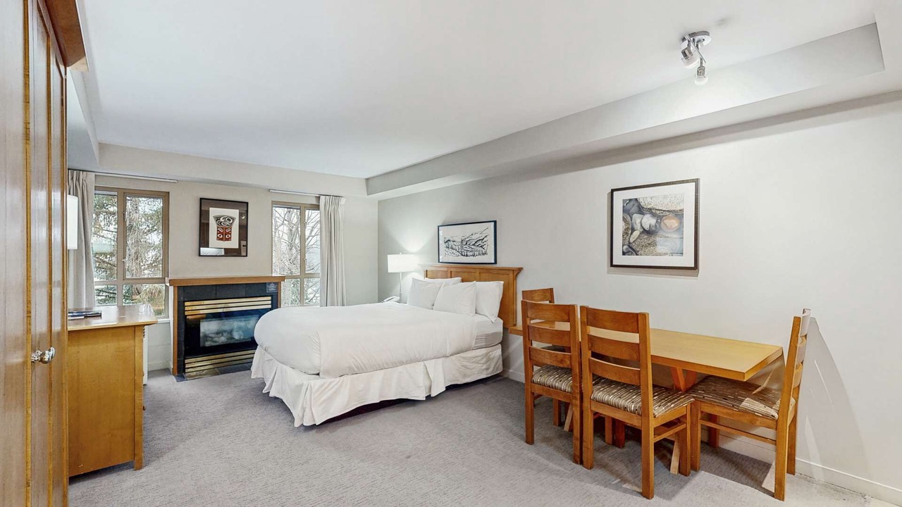 Photo of Bedroom in Whistler Village