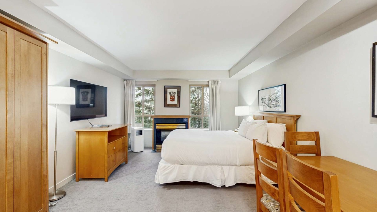 Photo of Bedroom in Whistler Village