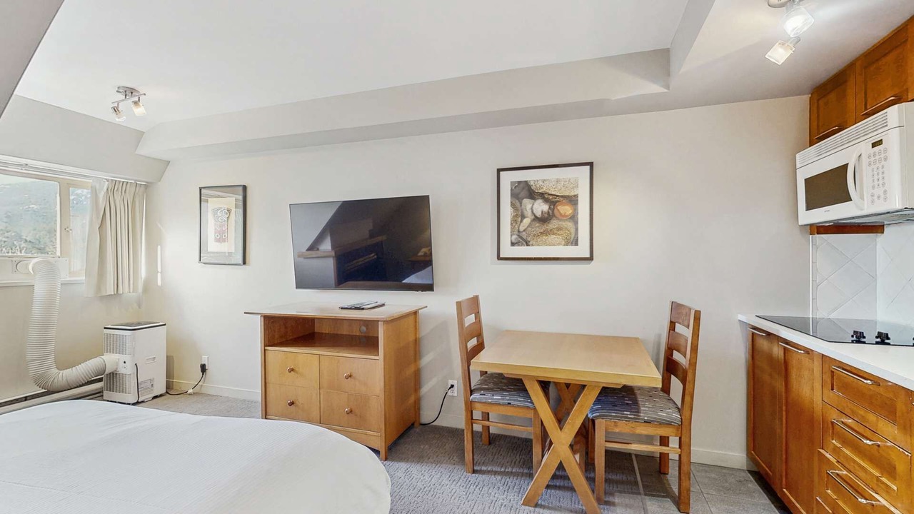 Photo of Bedroom in Whistler Village