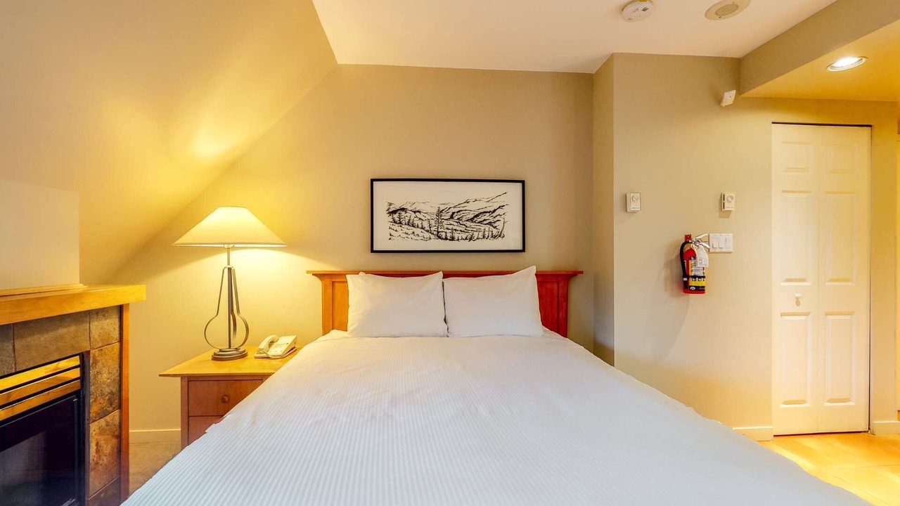 Photo of Bedroom in Whistler Village