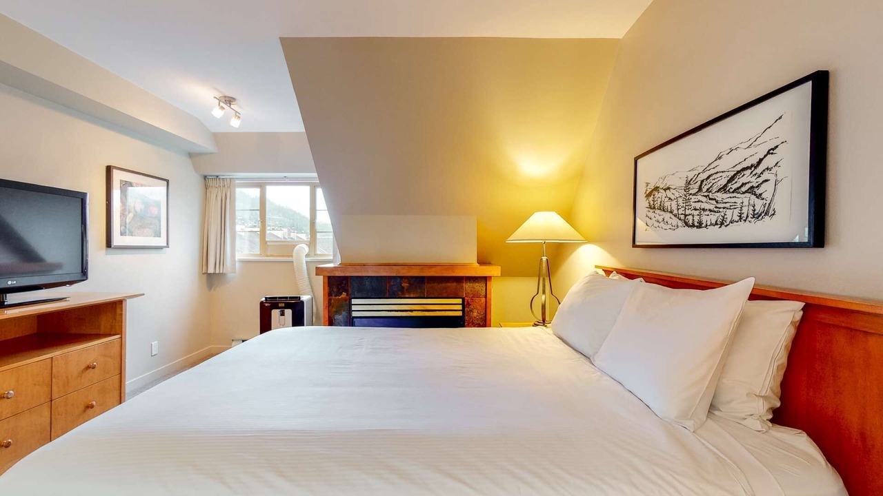 Photo of Bedroom in Whistler Village