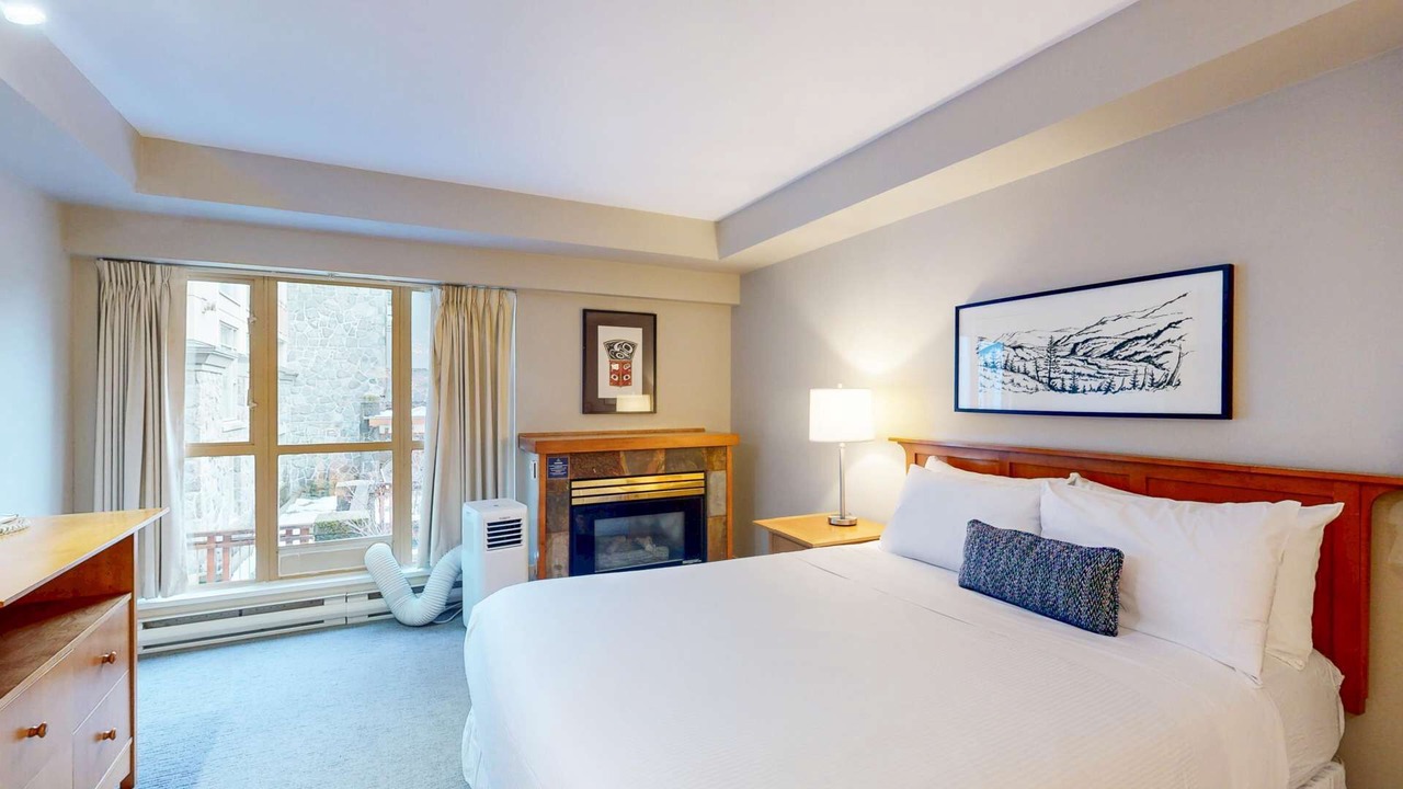 Photo of Bedroom in Whistler Village