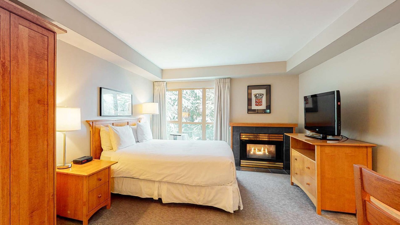 Photo of Bedroom in Whistler Village