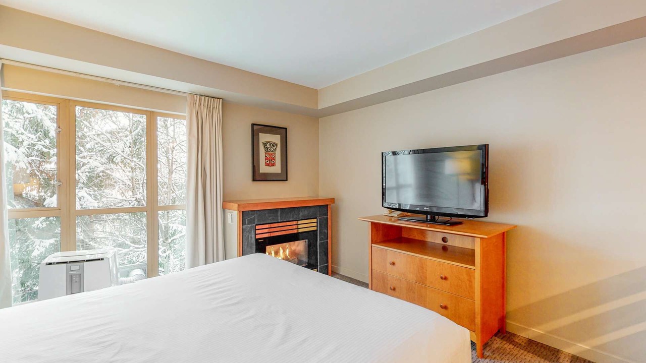 Photo of Bedroom in Whistler Village