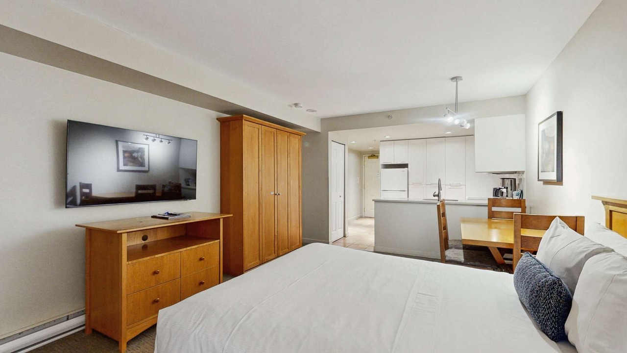 Photo of Bedroom in Whistler Village
