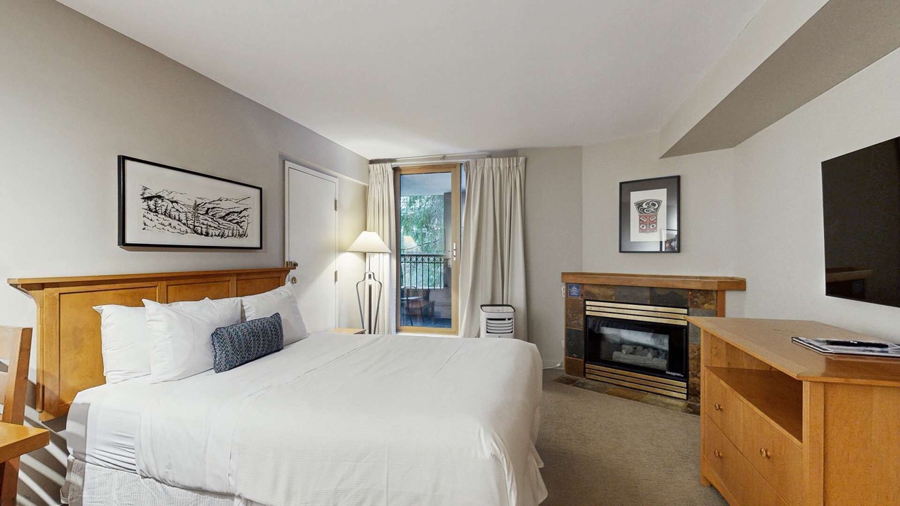 Photo of Bedroom in Whistler Village