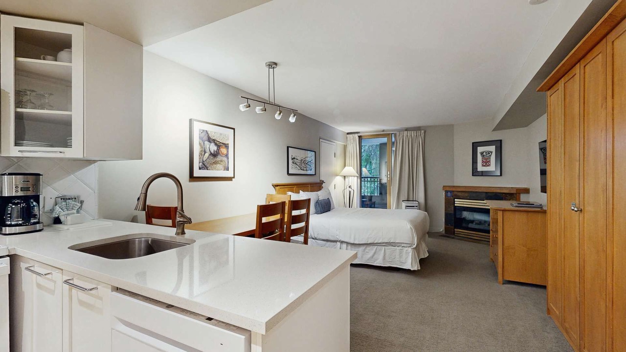 Photo of Bedroom in Whistler Village