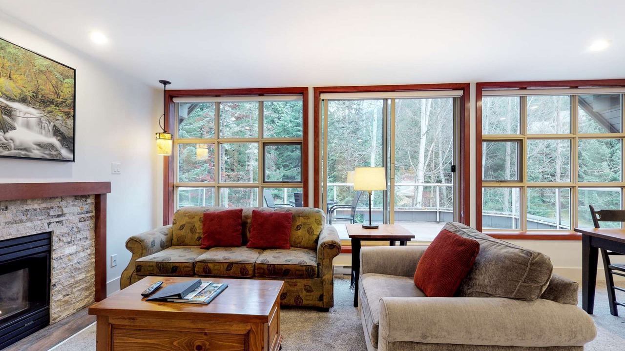 Photo of Livingroom in Upper Village