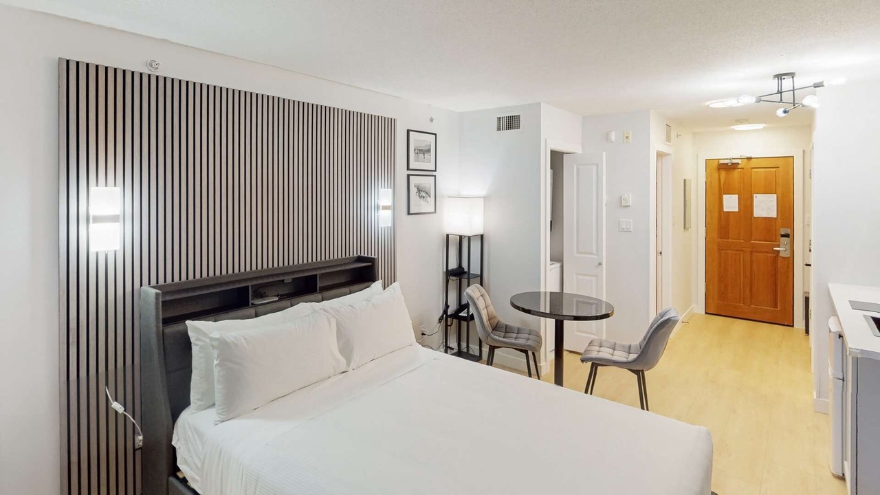 Photo of Bedroom in Village North