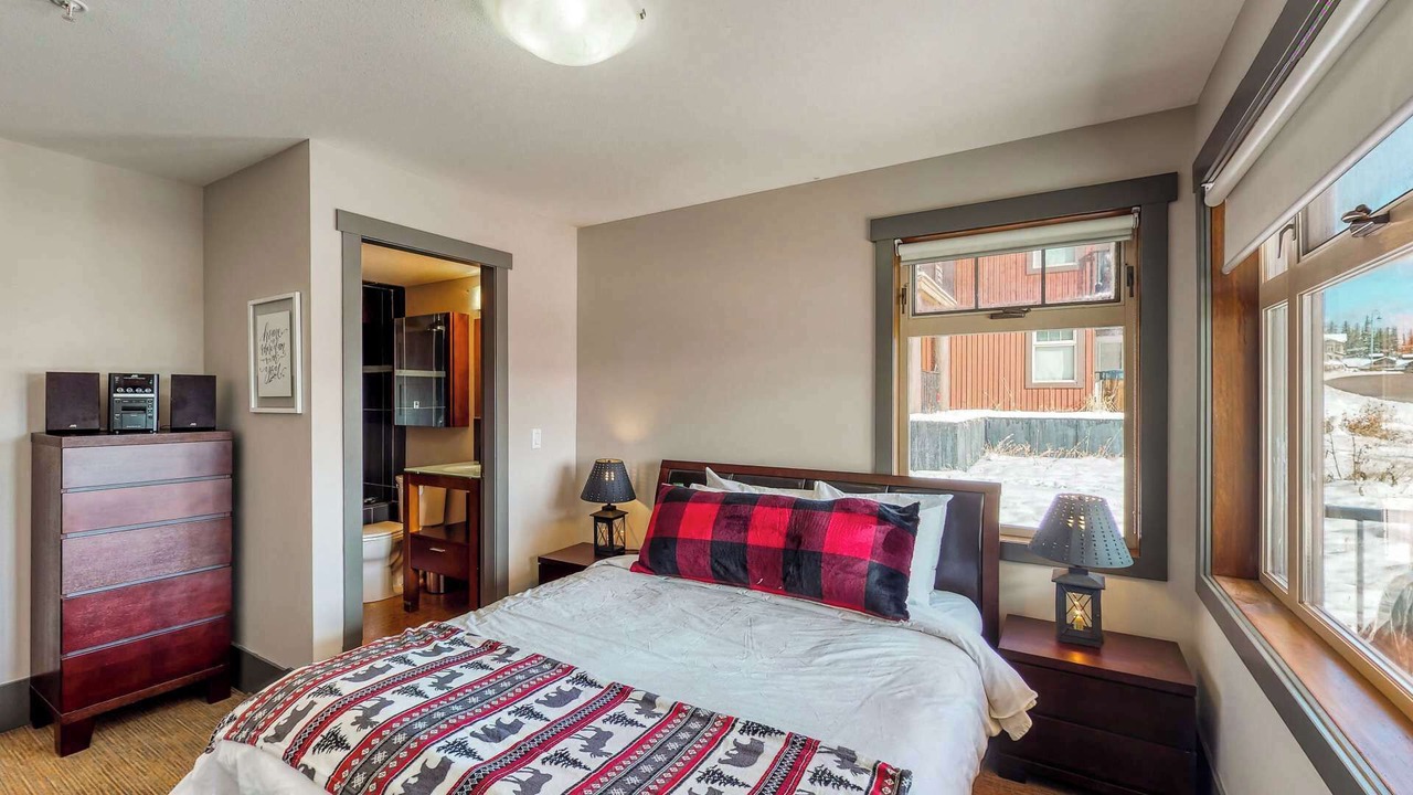 Photo of Bedroom in Big White Ski Resort