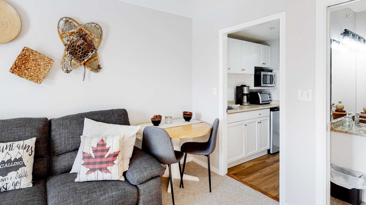 Photo of Livingroom in Big White Ski Resort