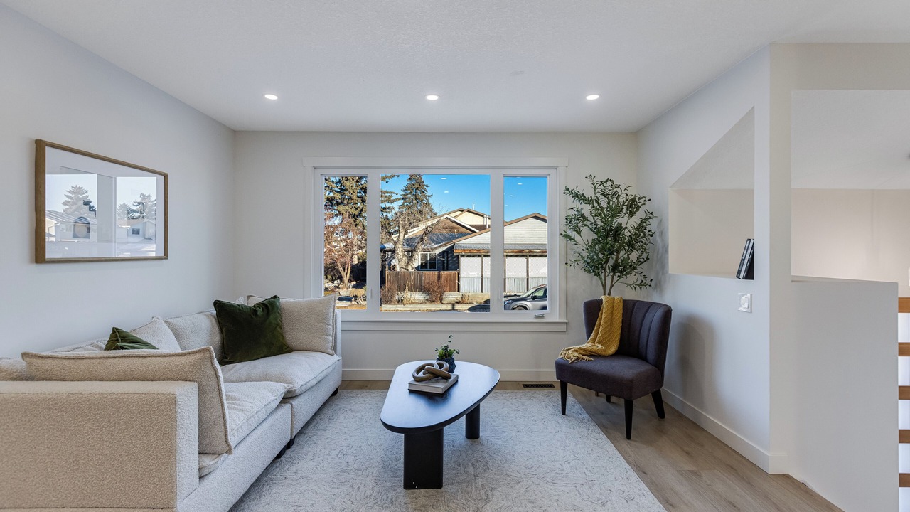 Photo of Livingroom in Calgary