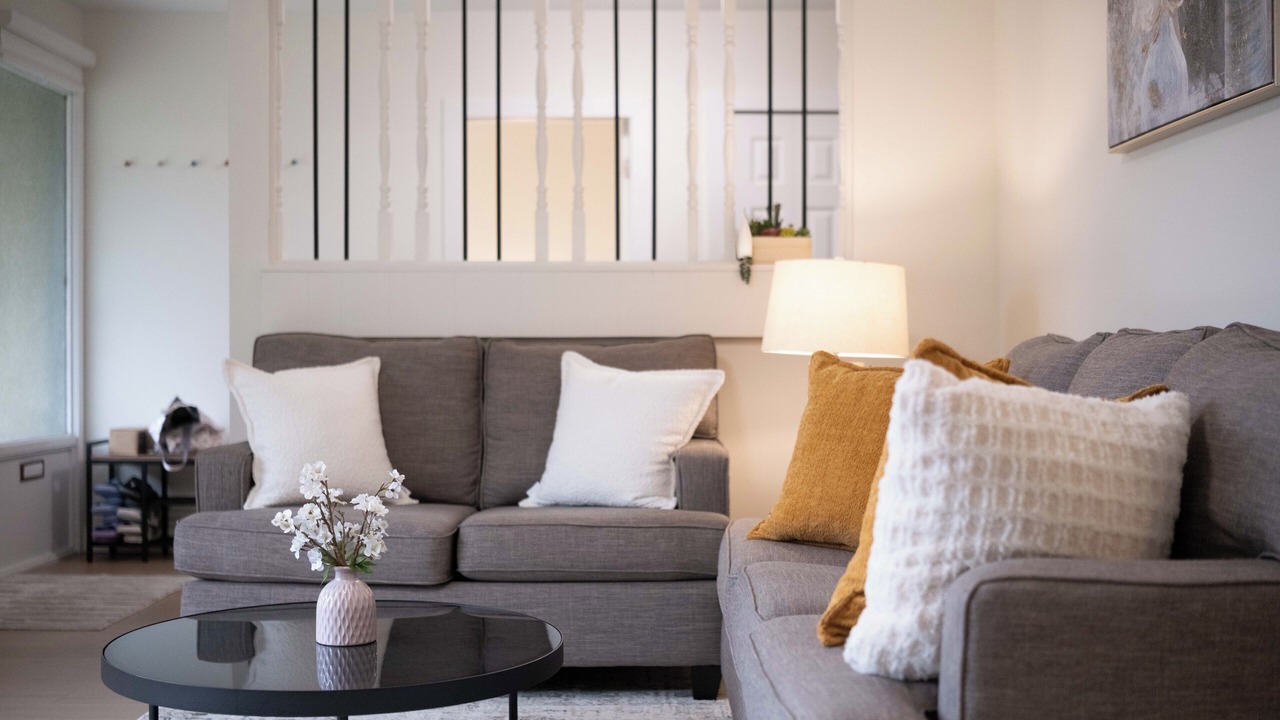 Photo of Livingroom in Marpole