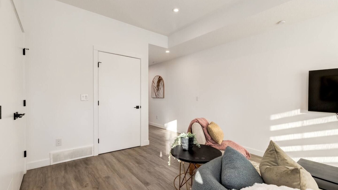 Photo of Livingroom in Southwest Calgary