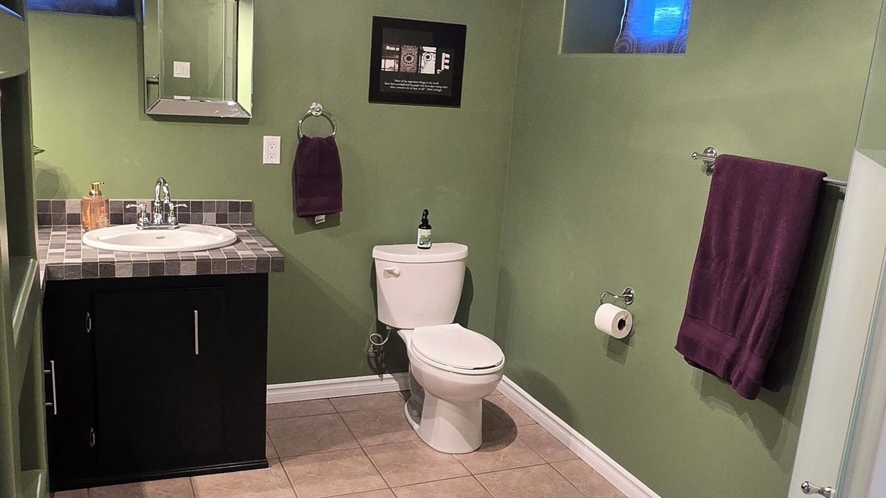Photo of Bathroom in Mapleton