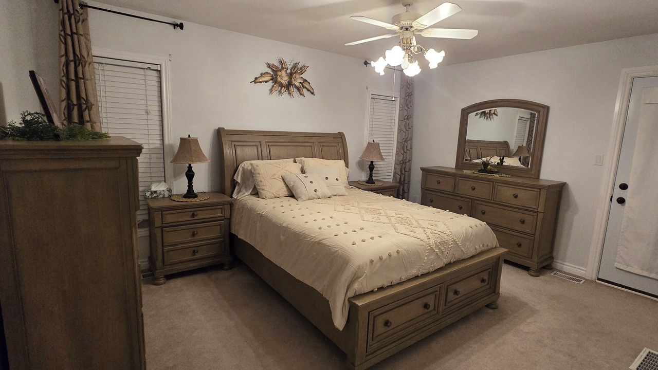 Photo of Bedroom in Mapleton