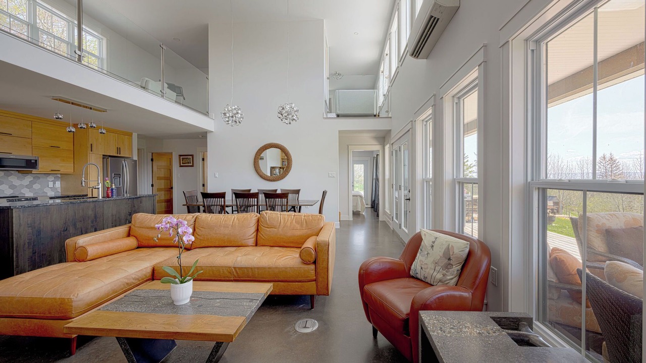 Photo of Livingroom in Bay of Fundy & Annapolis Valley