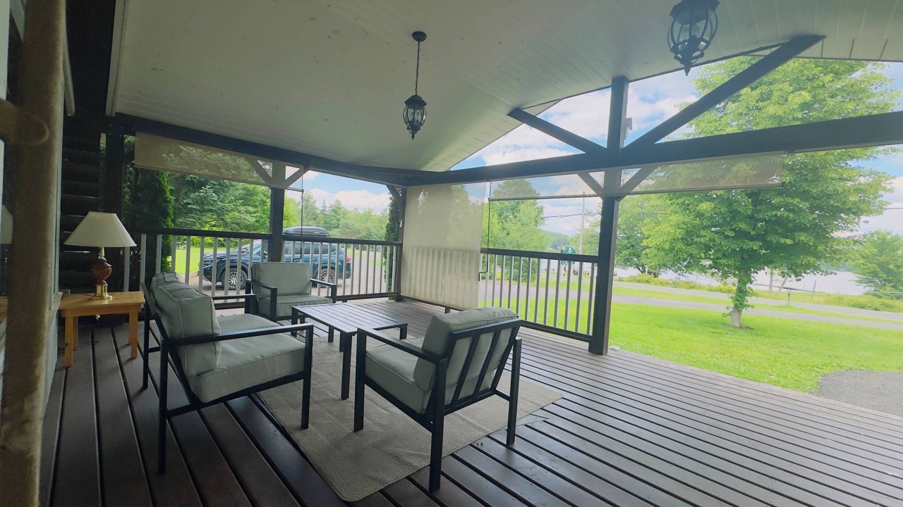 Photo of Patio Balcony in Algonquin Highlands