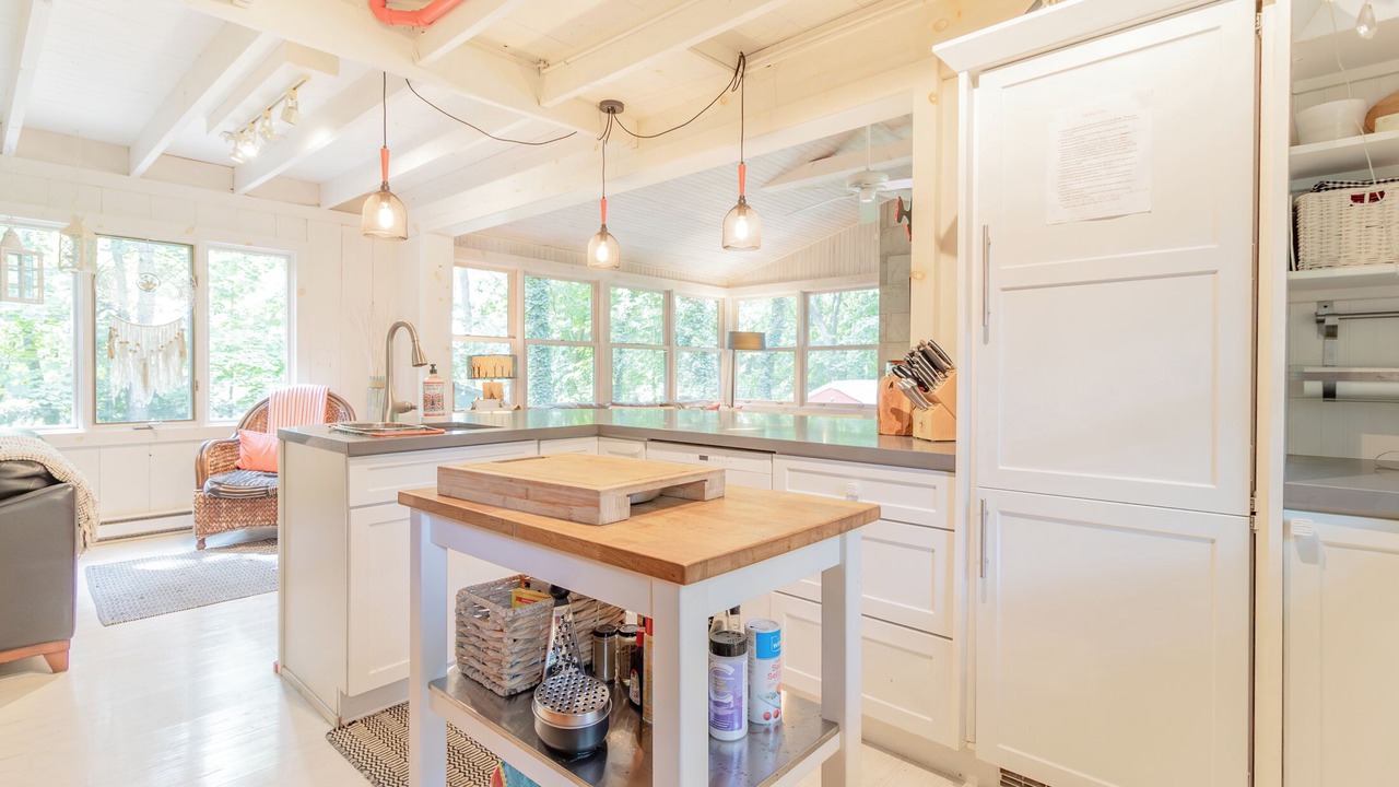 Photo of Kitchen in Grand Bend