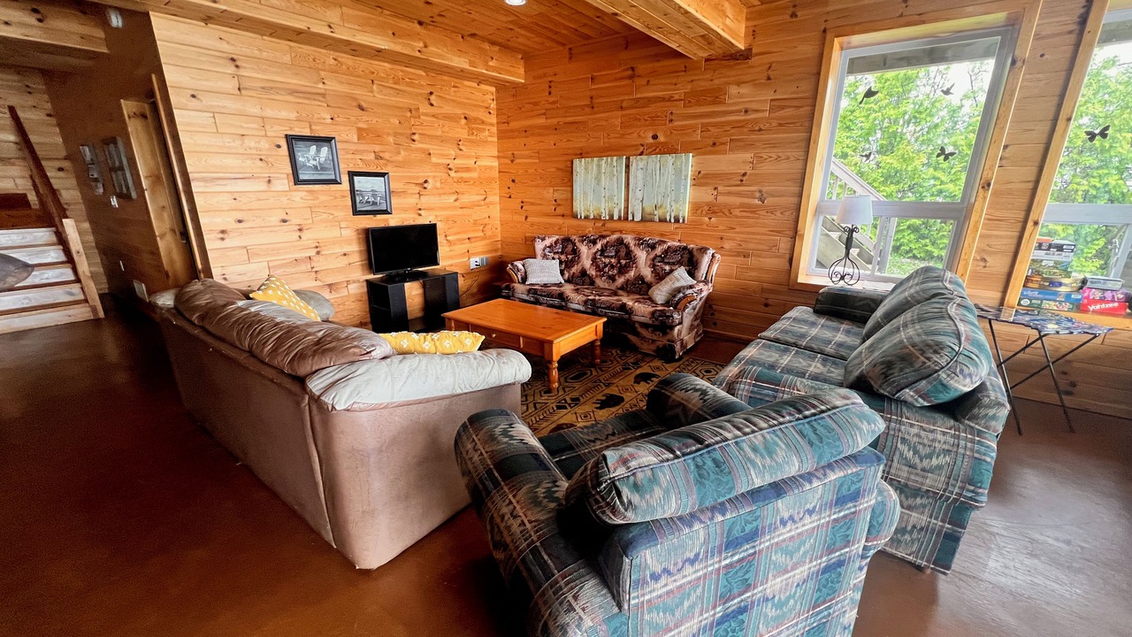 Photo of Livingroom in Miller Lake