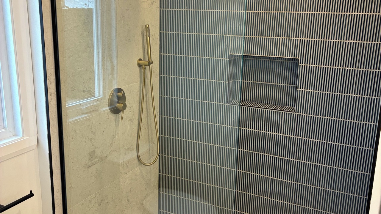 Photo of Bathroom in Laval-des-Rapides