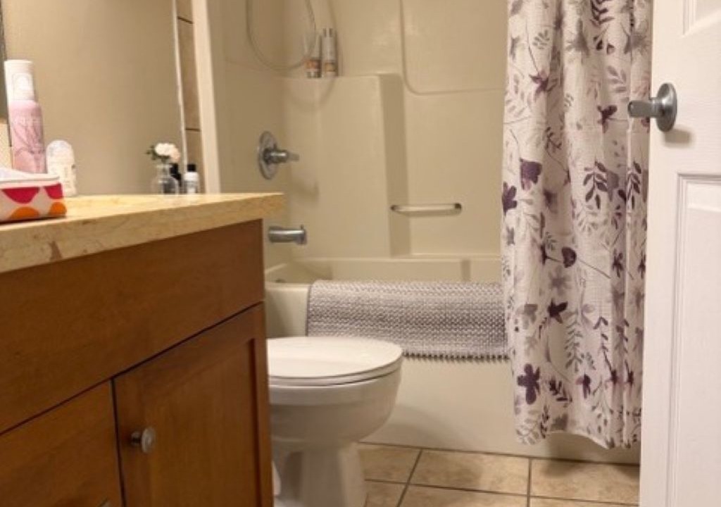 Photo of Bathroom in Okanagan-Similkameen