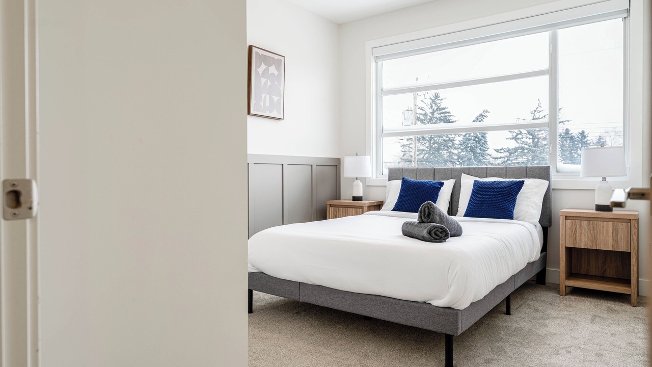 Photo of Bedroom in Forest Lawn