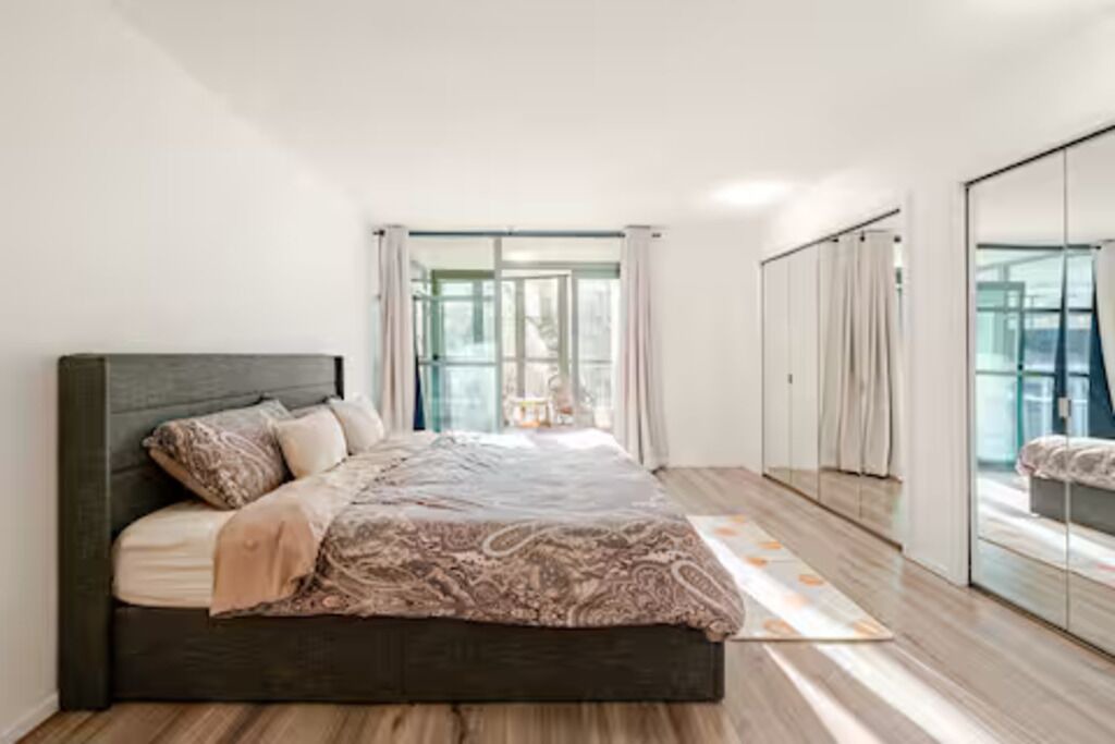 Photo of Bedroom in Central