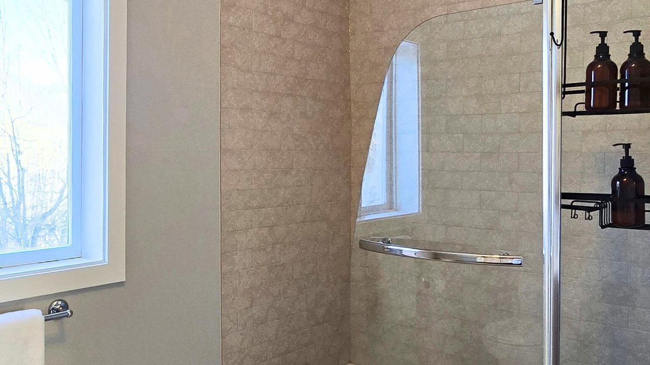 Photo of Bathroom in Argenteuil Regional County Municipality