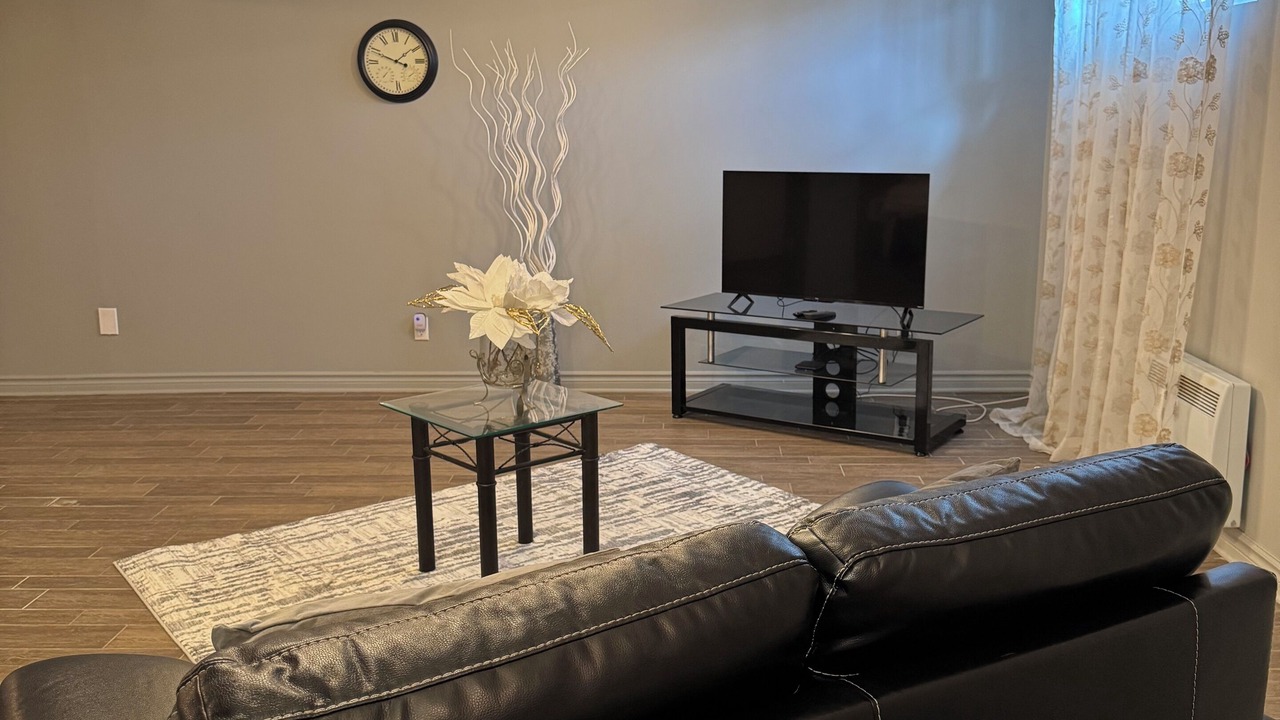 Photo of Livingroom in Laval