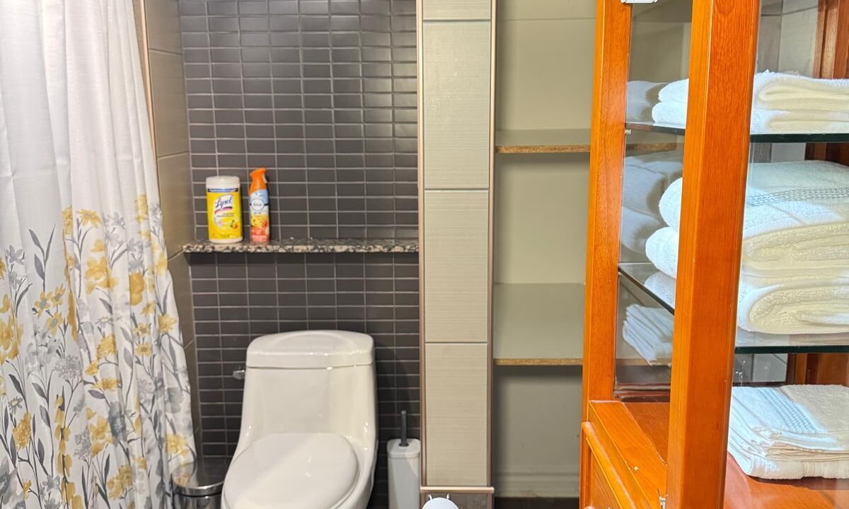 Photo of Bathroom in Laval