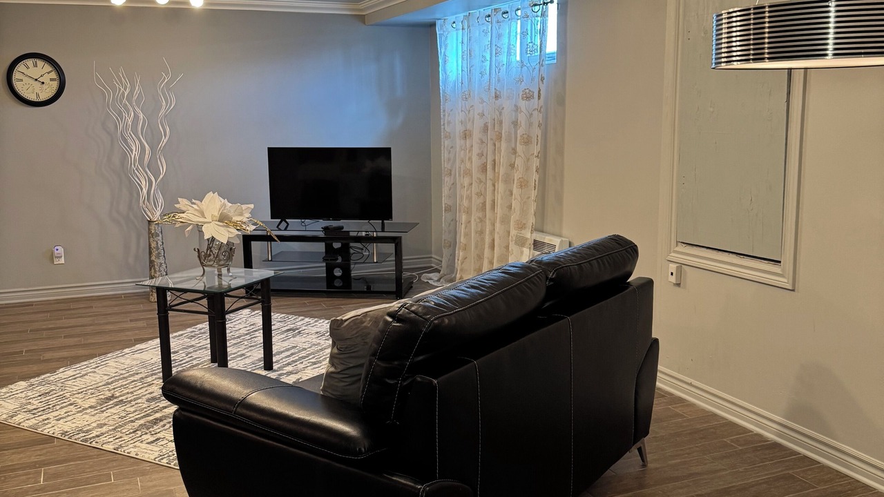 Photo of Livingroom in Laval