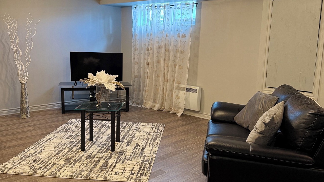 Photo of Livingroom in Laval