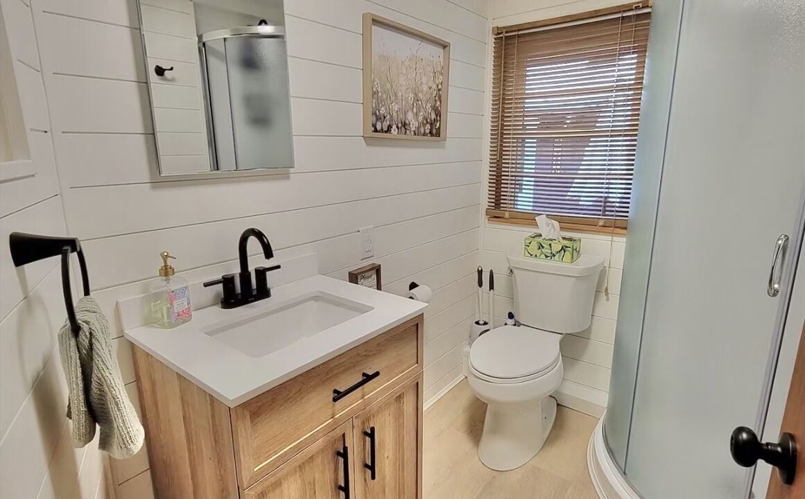 Photo of Bathroom in Naples