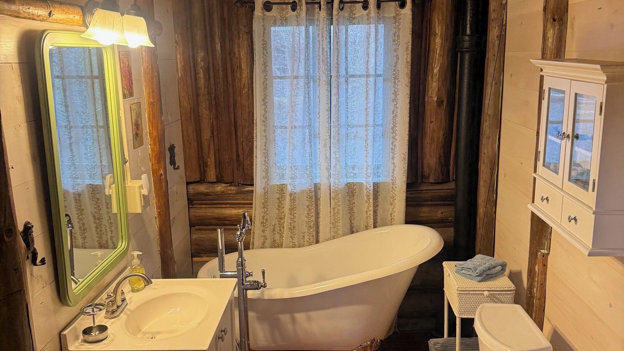 Photo of Bathroom in Lucerne-in-Maine
