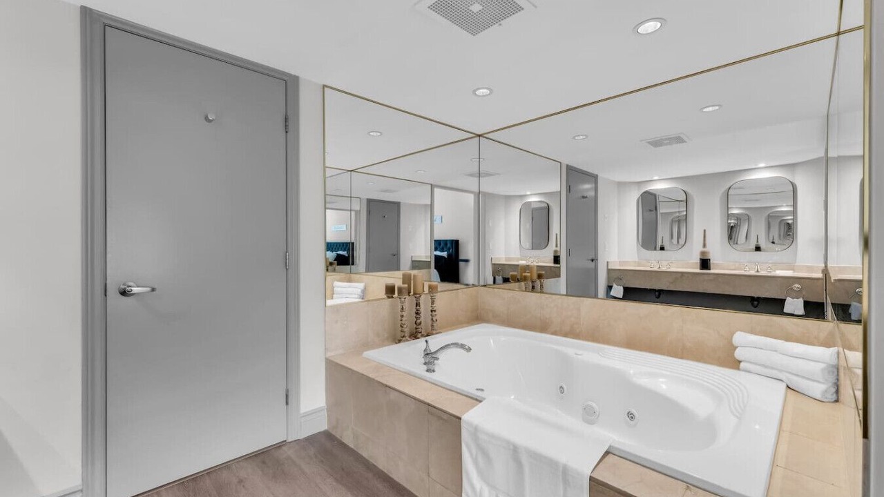 Photo of Bathroom in Oro-Medonte