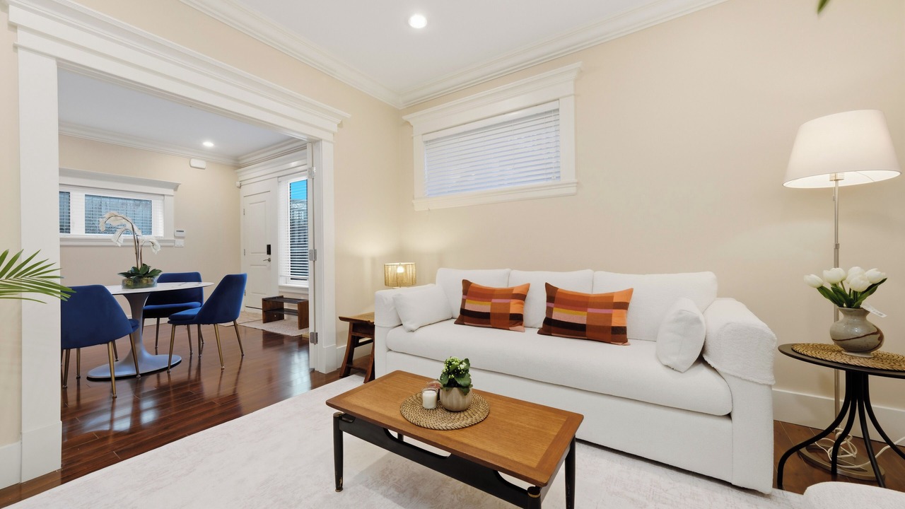 Photo of Livingroom in Shaughnessy